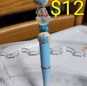 Festive Ombre White & Blue Frosted Snowman Beaded Pen